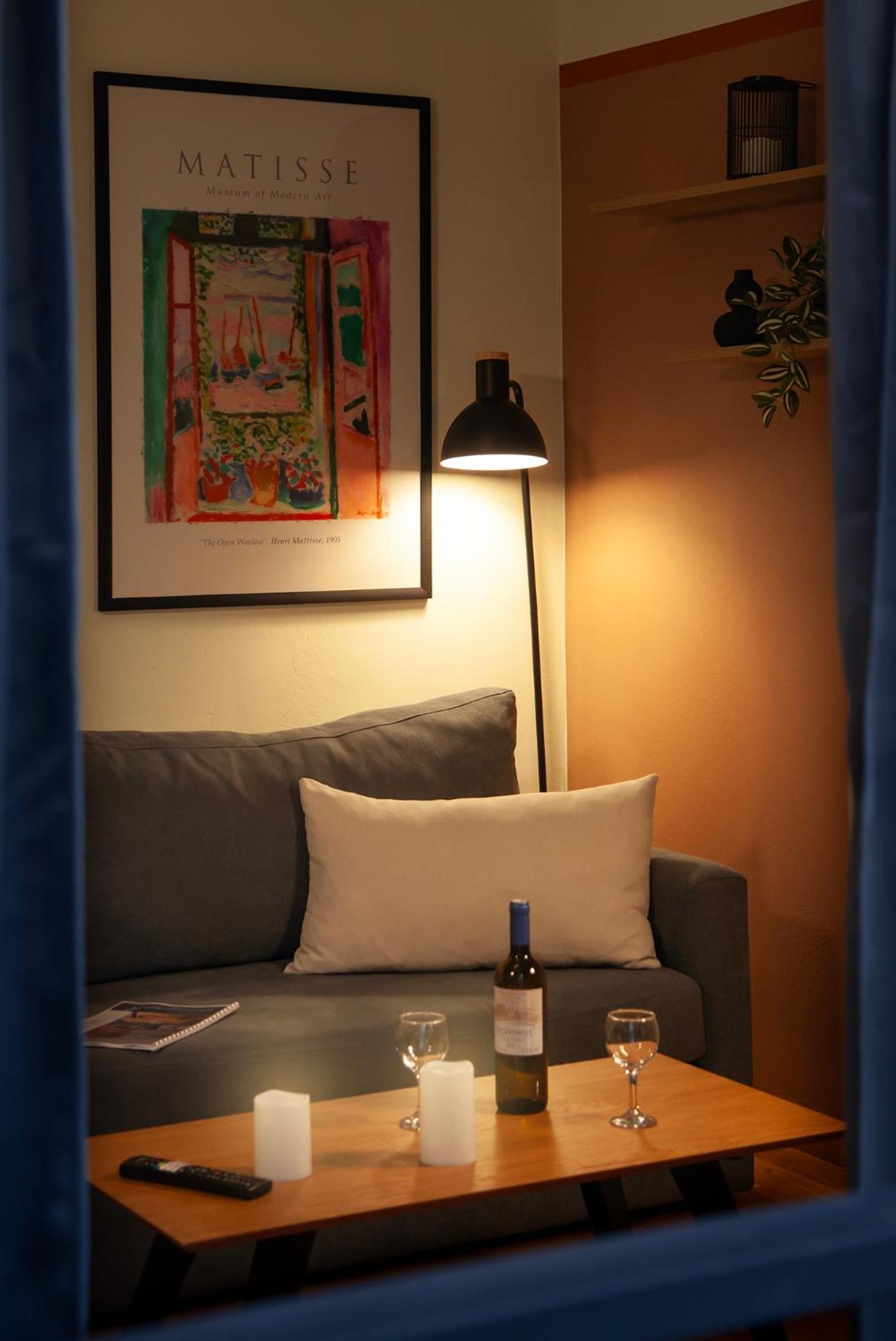 Aris123 By Smart Cozy Suites - Apartments In The Heart Of Athens - 5 Minutes From Metro - Available 24Hr 外观 照片