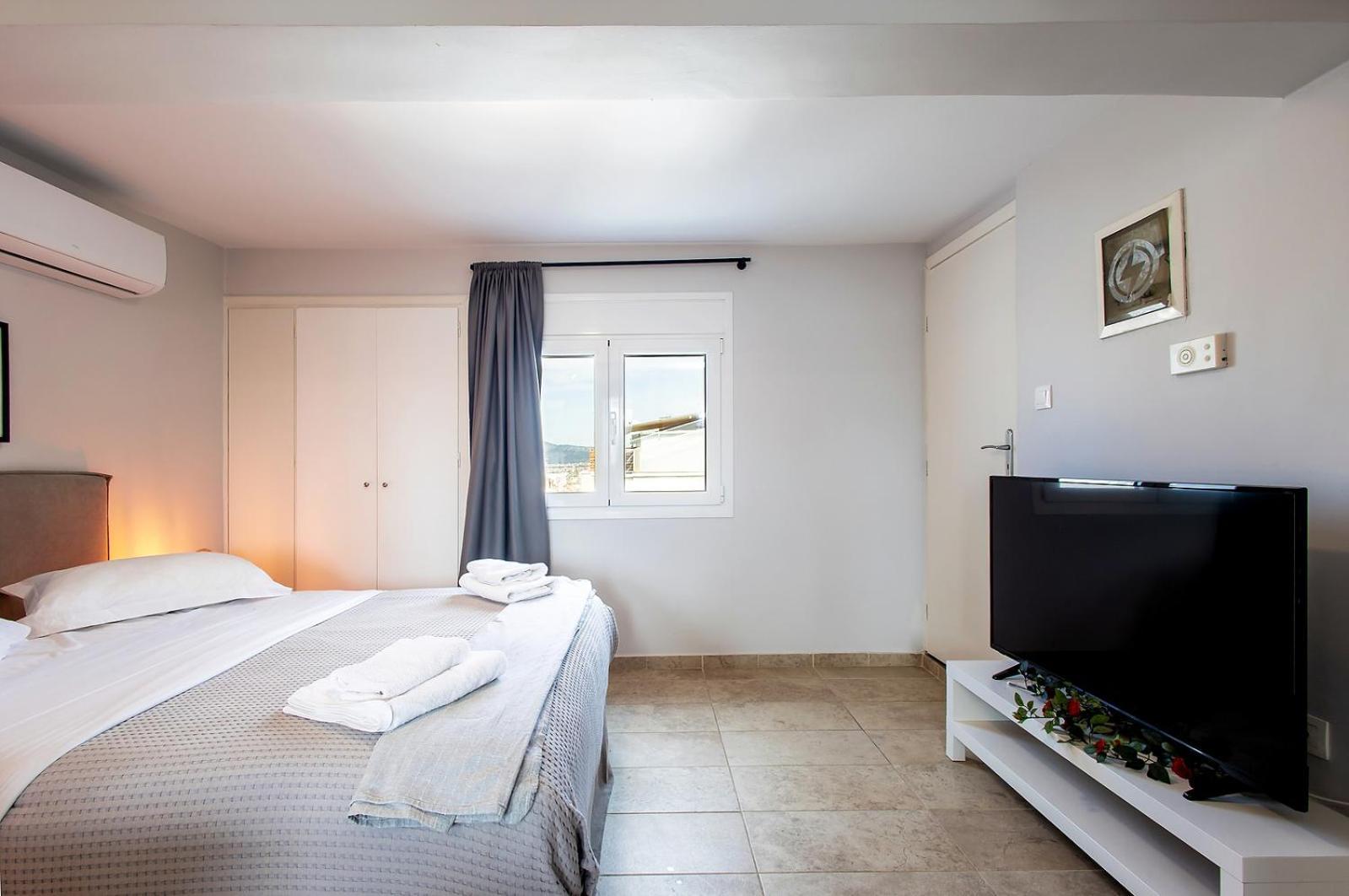 Aris123 By Smart Cozy Suites - Apartments In The Heart Of Athens - 5 Minutes From Metro - Available 24Hr 外观 照片